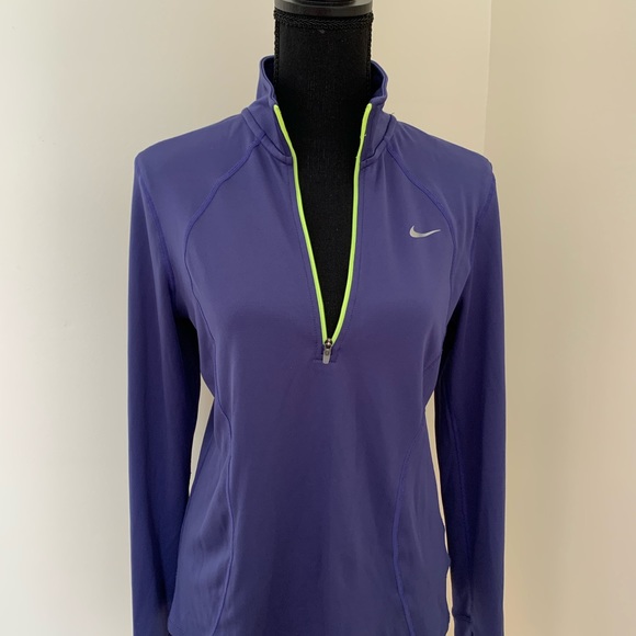 Nike Tops - Nike half zip running top
